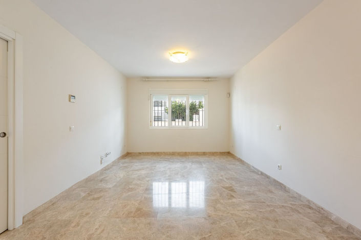 Image No.2-Maison de ville de 3 chambres à vendre à Nueva Andalucia