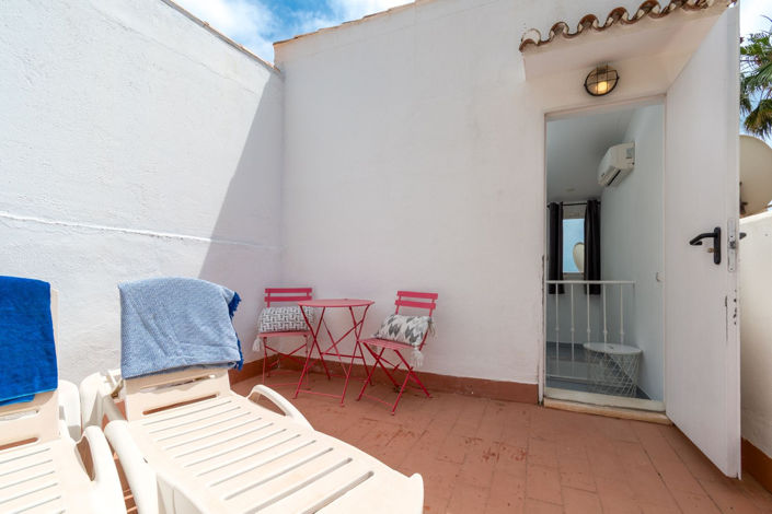Image No.16-4 Bed Townhouse for sale