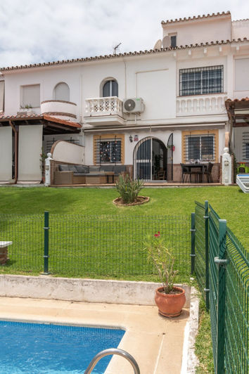 Image No.2-4 Bed Townhouse for sale