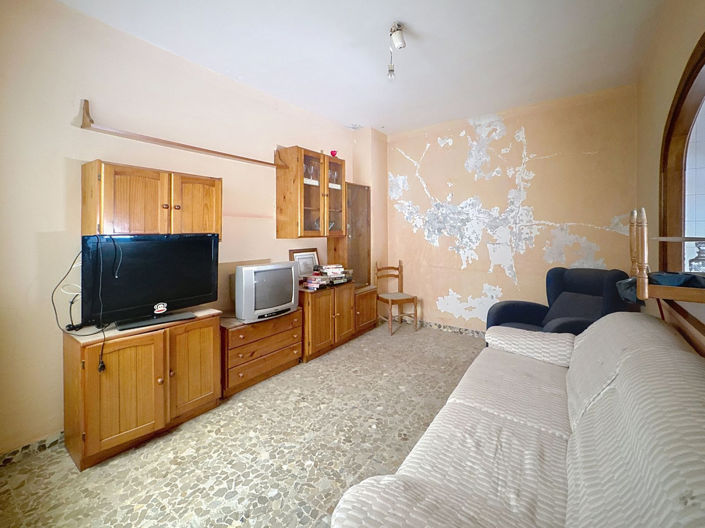 Image No.19-5 Bed Townhouse for sale
