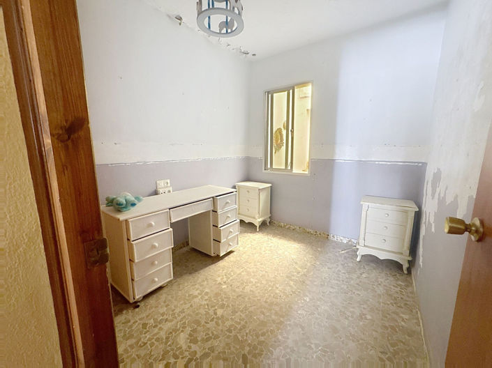 Image No.23-5 Bed Townhouse for sale