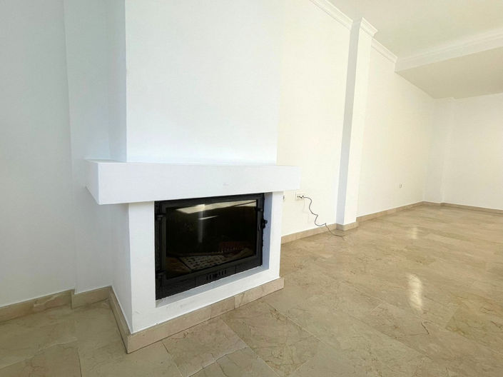 Image No.10-3 Bed Semi-Detached for sale
