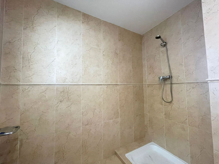 Image No.20-3 Bed Semi-Detached for sale