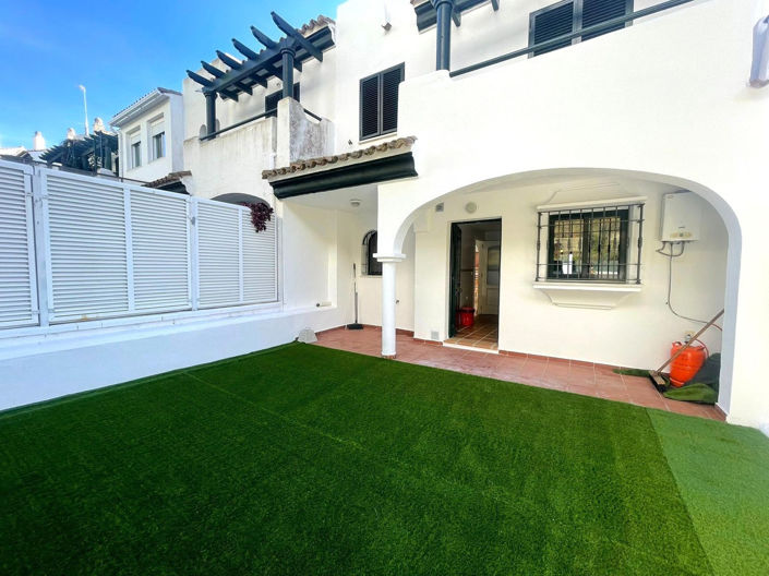 Image No.21-3 Bed Semi-Detached for sale