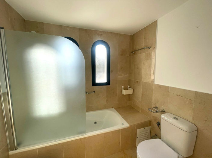 Image No.34-3 Bed Semi-Detached for sale