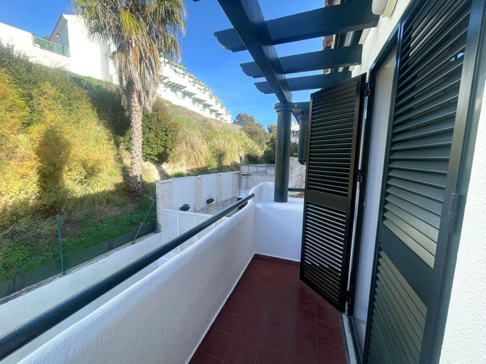 Image No.40-3 Bed Semi-Detached for sale