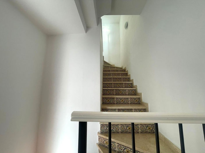 Image No.46-3 Bed Semi-Detached for sale