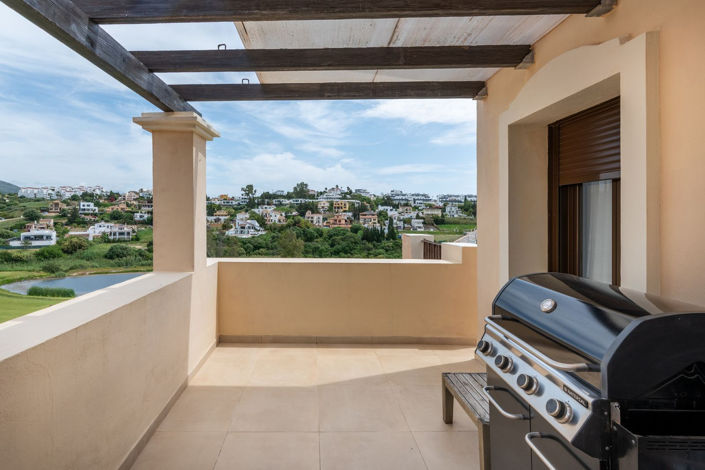 Image No.21-3 Bed Apartment for sale
