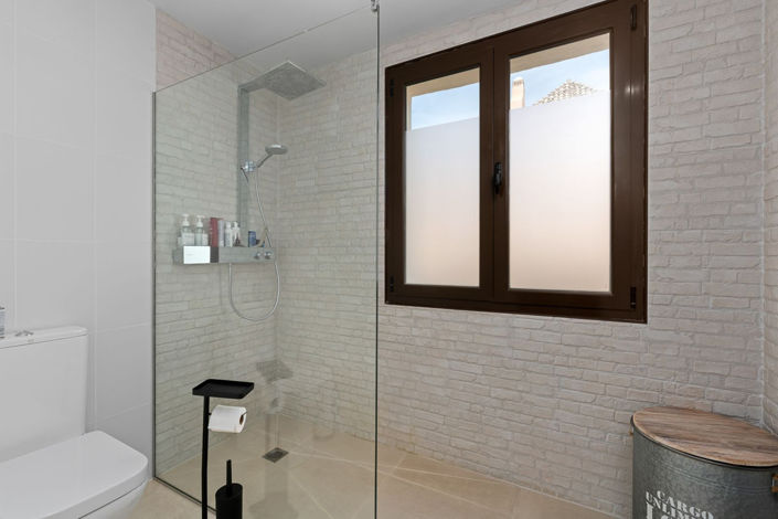 Image No.34-3 Bed Apartment for sale