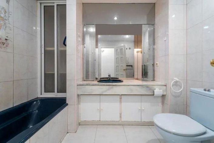 Image No.12-3 Bed Apartment for sale