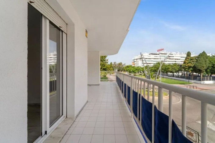 Image No.13-3 Bed Apartment for sale