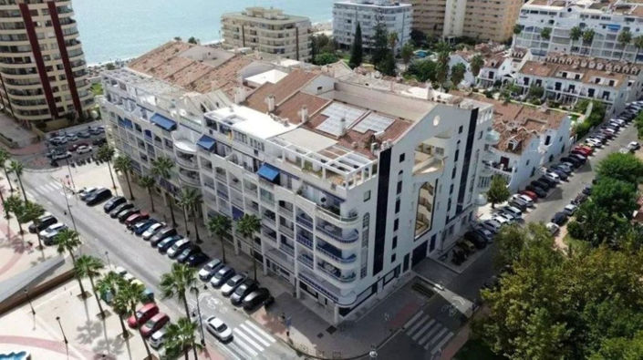 Image No.24-3 Bed Apartment for sale