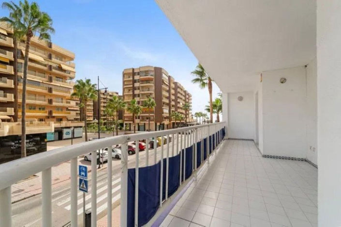 Image No.3-3 Bed Apartment for sale