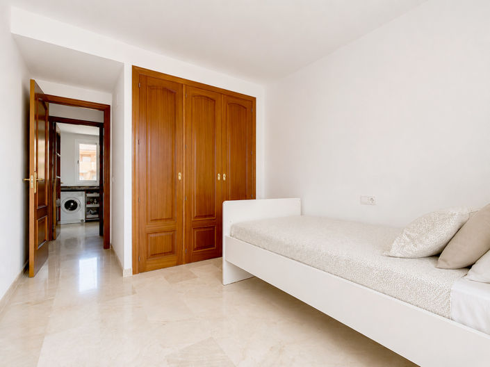 Image No.12-3 Bed Apartment for sale