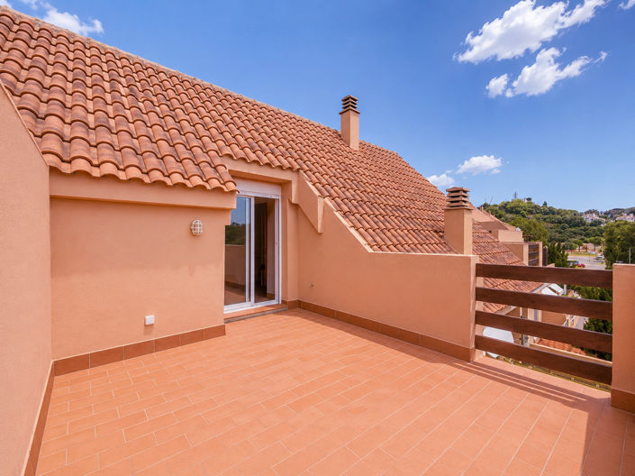 Image No.31-3 Bed Apartment for sale