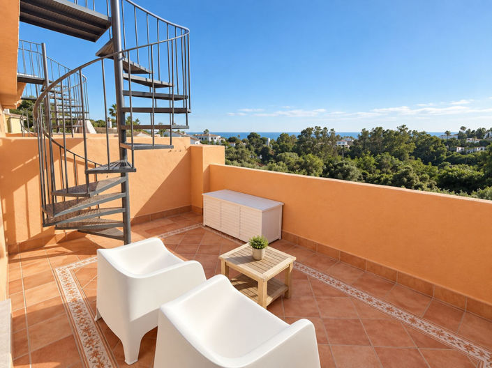 Image No.28-5 Bed Townhouse for sale