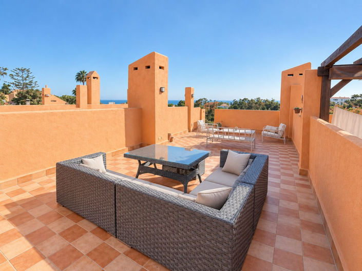 Image No.30-5 Bed Townhouse for sale