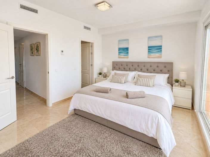 Image No.6-5 Bed Townhouse for sale