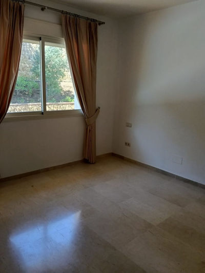 Image No.22-3 Bed Townhouse for sale