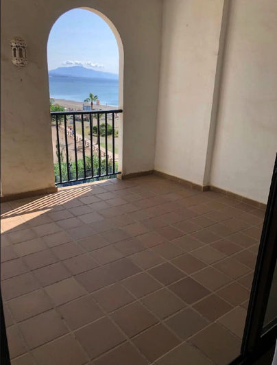 Image No.20-3 Bed Apartment for sale
