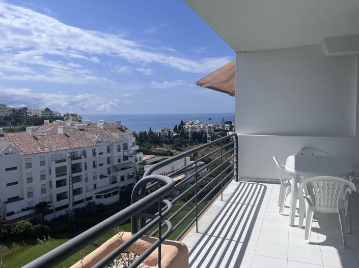 Image No.24-3 Bed Apartment for sale