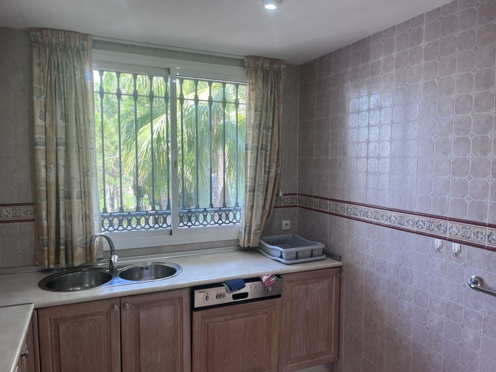 Image No.30-3 Bed Apartment for sale