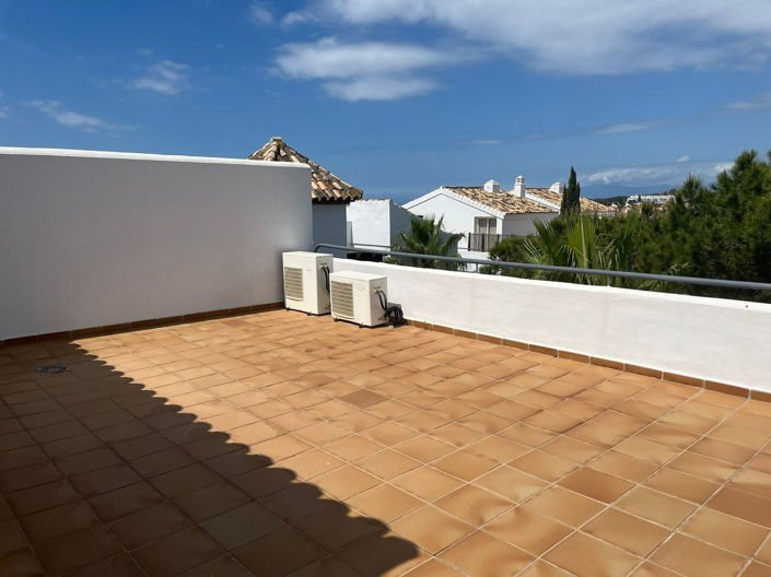 Image No.46-3 Bed Apartment for sale