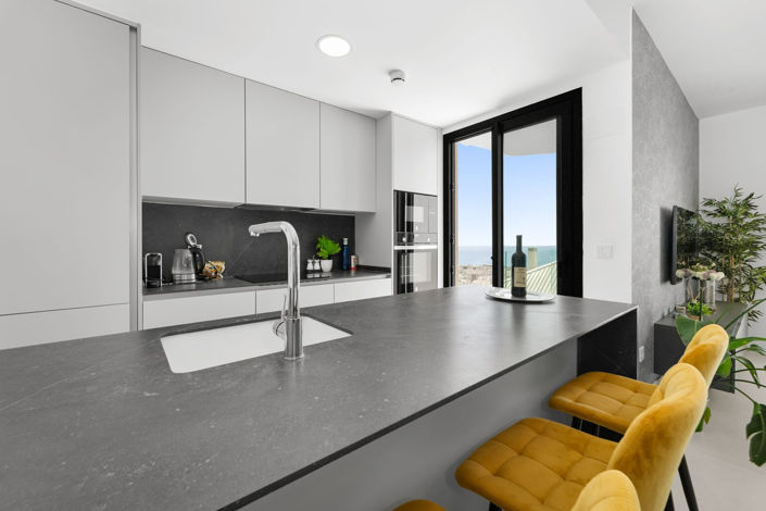 Image No.27-3 Bed Apartment for sale