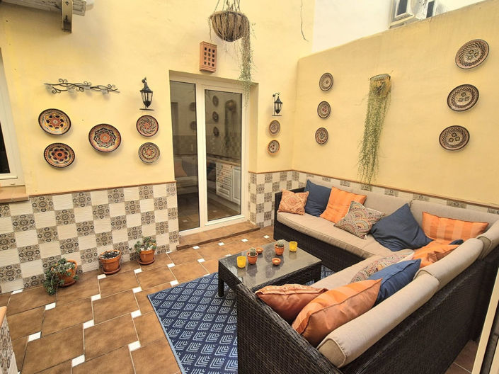 Image No.21-3 Bed Townhouse for sale