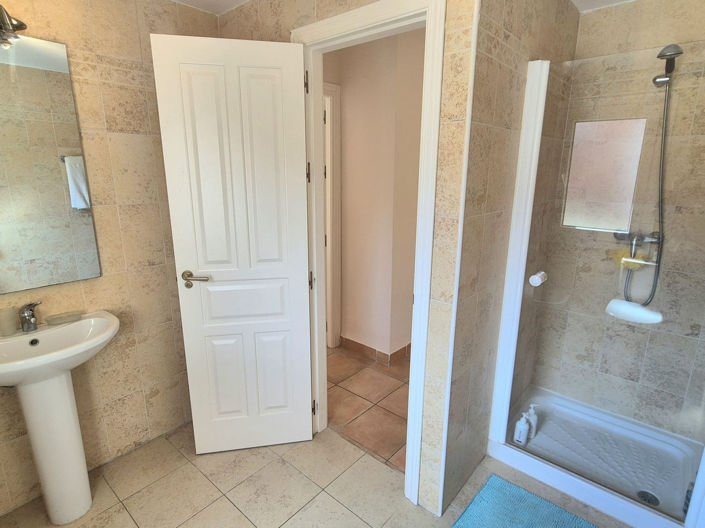 Image No.43-3 Bed Townhouse for sale