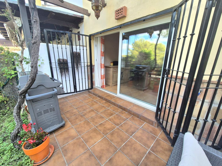 Image No.50-3 Bed Townhouse for sale