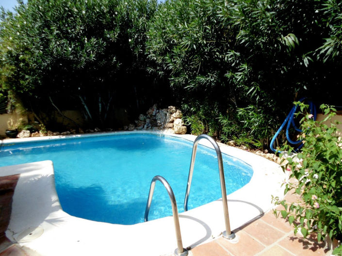 Image No.3-4 Bed Semi-Detached for sale