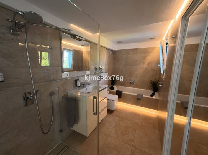 Image No.13-1 Bed Apartment for sale