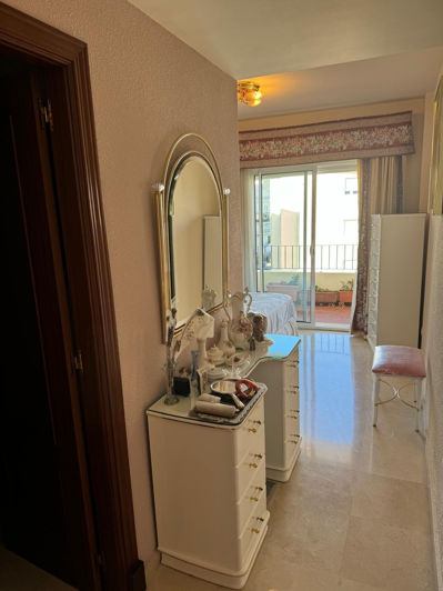 Image No.6-3 Bed Apartment for sale