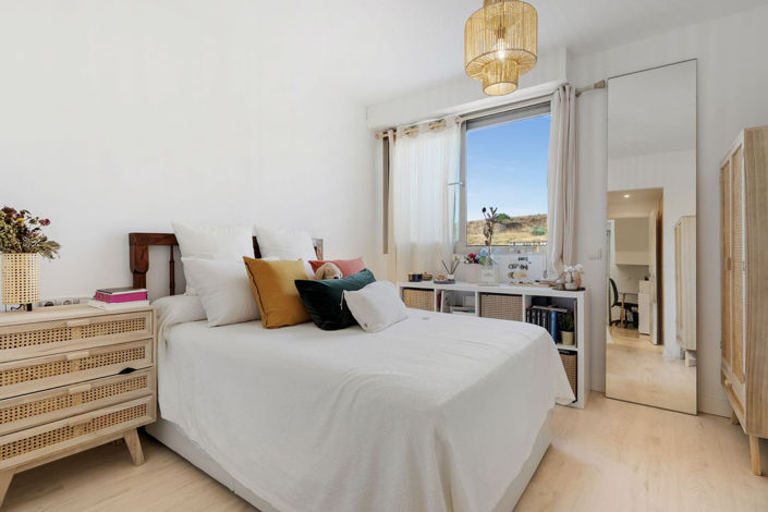 Image No.25-3 Bed Apartment for sale