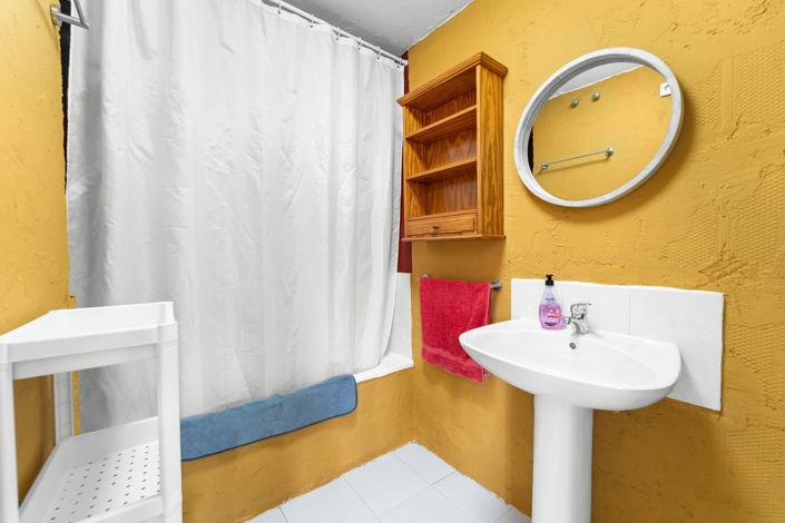 Image No.22-5 Bed Apartment for sale