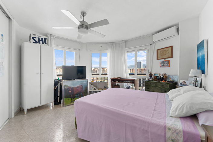 Image No.23-5 Bed Apartment for sale