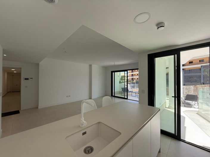 Image No.11-3 Bed Apartment for sale