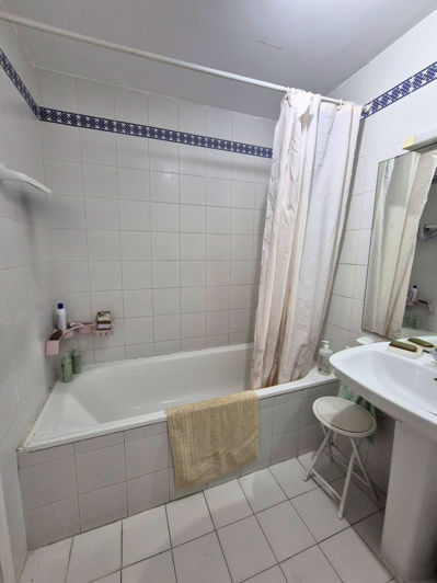 Image No.27-5 Bed Townhouse for sale
