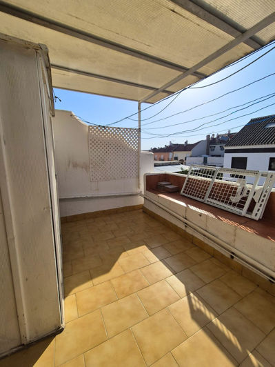Image No.42-5 Bed Townhouse for sale