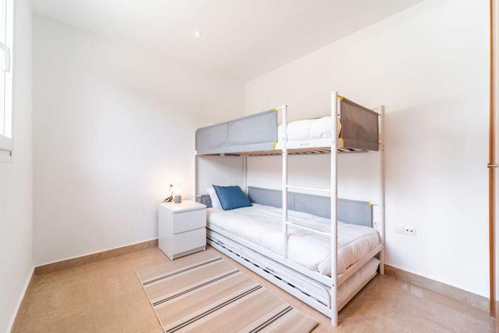 Image No.37-3 Bed Apartment for sale