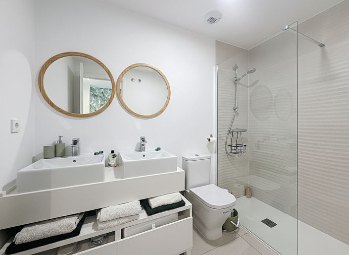 Image No.40-2 Bed Apartment for sale