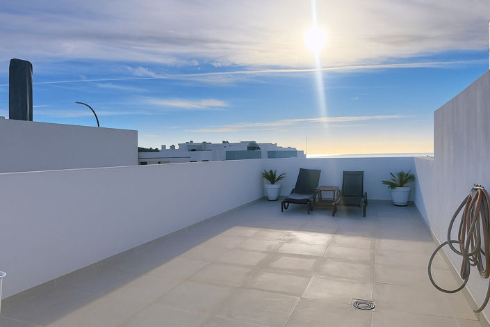 Image No.45-2 Bed Apartment for sale