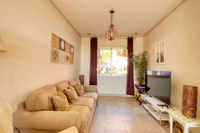 Image No.15-4 Bed Townhouse for sale