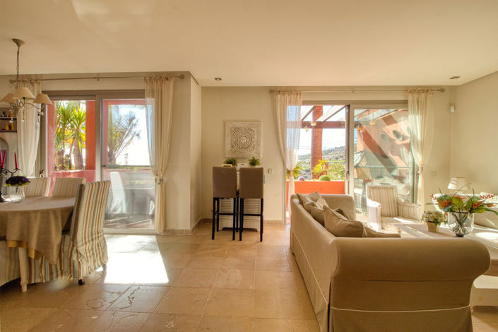 Image No.4-4 Bed Townhouse for sale