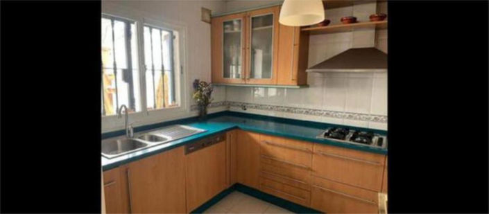 Image No.2-3 Bed Townhouse for sale