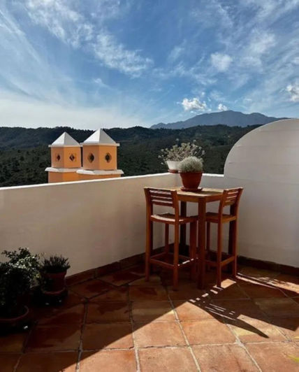 Image No.14-2 Bed Townhouse for sale