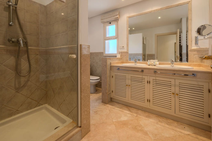 Image No.15-3 Bed Apartment for sale