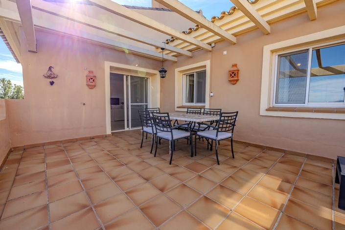 Image No.25-3 Bed Apartment for sale