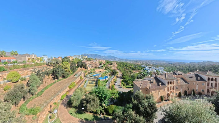 Image No.33-3 Bed Apartment for sale